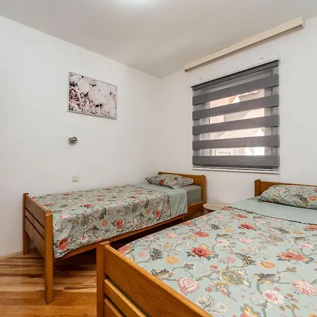 Sinanovic Apartament *